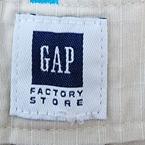 Gap Factory Women's High Rise Flat Front Cotton Kahki Shorts Pockets Size 6 - Picture 3 of 4